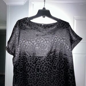 Elegant Black Leopard Print Women's Top